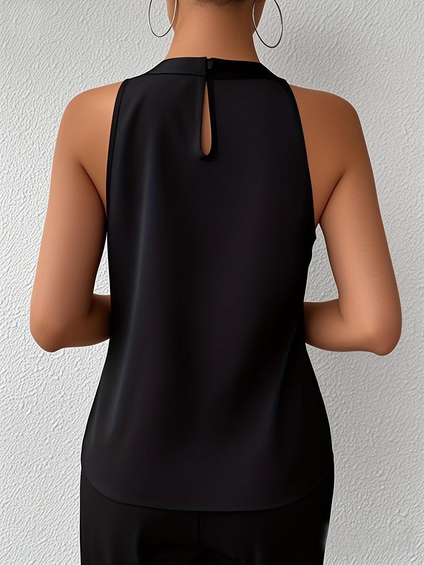 Miranda™ | Elegante satijnen blouse met open schouders