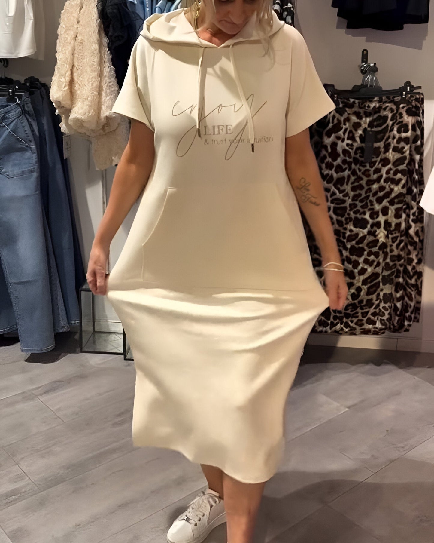Saskia | Robe Décontractée à Capuche